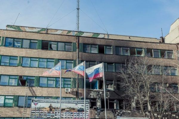 Пожар и выгоревшие окна: что осталось от офиса Гиви
