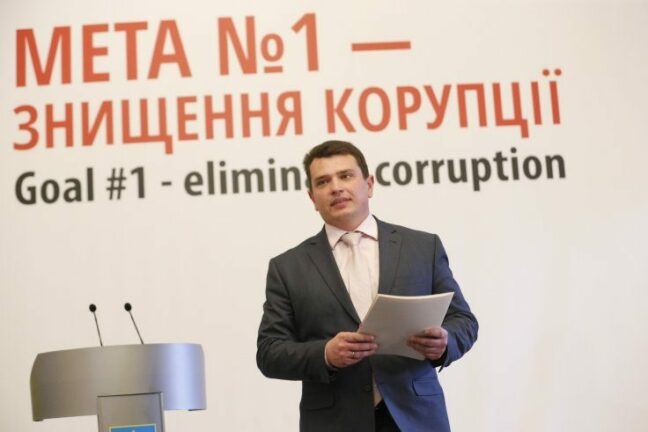 Один в поле воин: НАБУ бросает вызов системе