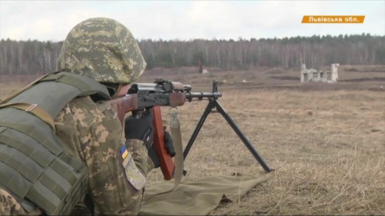 Канадцы показали украинским военным новую тактику наступления