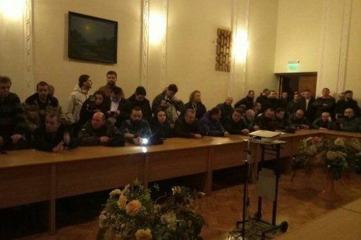 В Луцке протестующие захватили помещение ОГА (ДОКУМЕНТ)