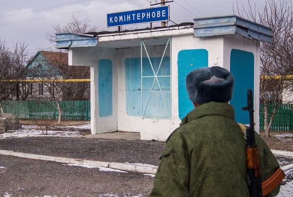 Российские морпехи открыто мародерствуют в Пикузах