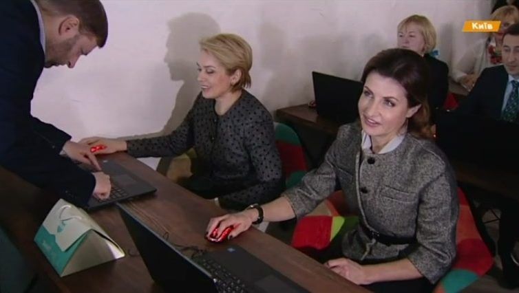 19 інклюзивних шкіл Запоріжжя обладнали комп’ютерною технікою