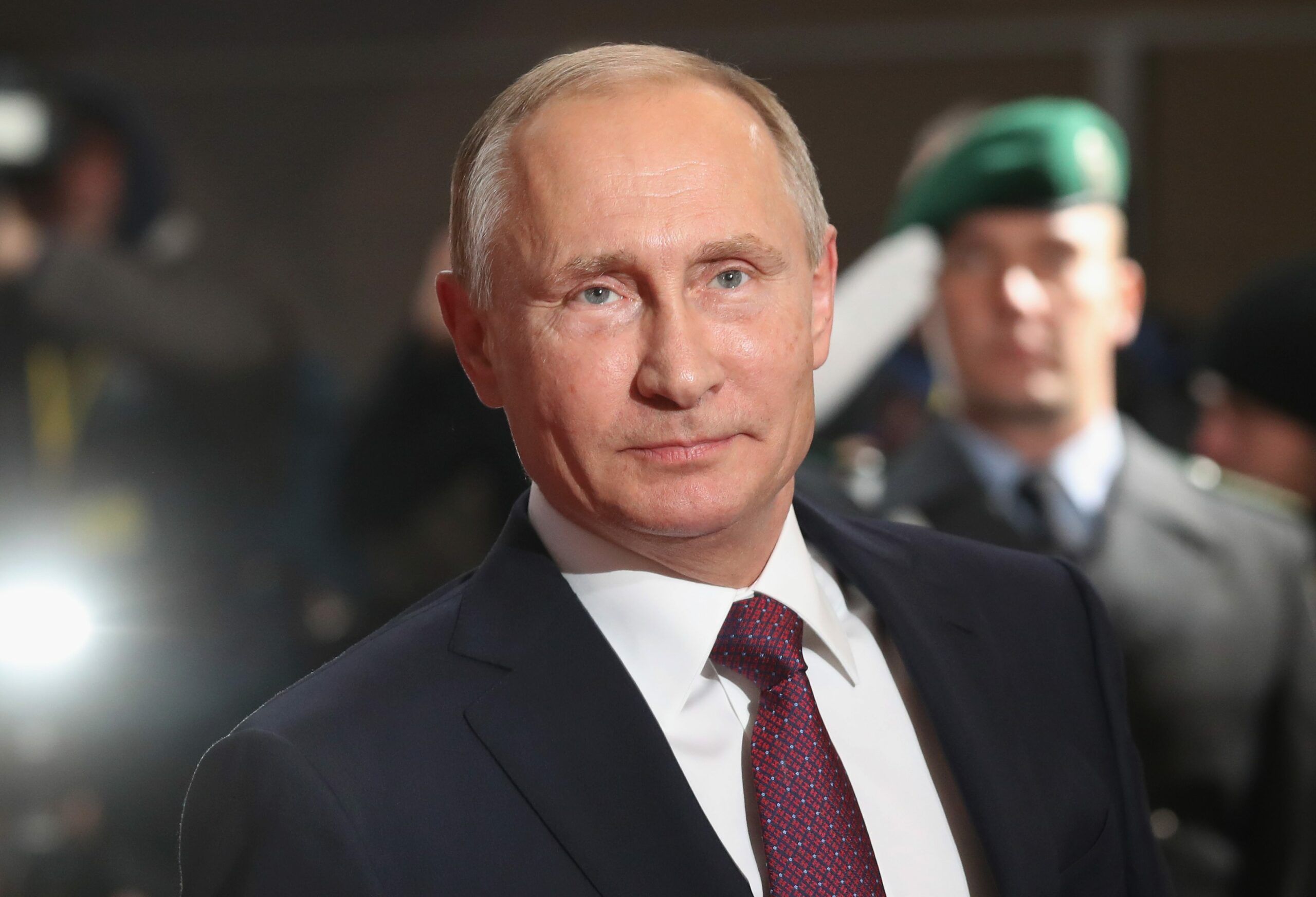 Зачем Путину российские банки в Украине