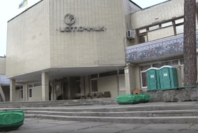 Стрілянина в Пущі-Водиці. Як ТІТУШКИ переселенців виселяють із санаторію