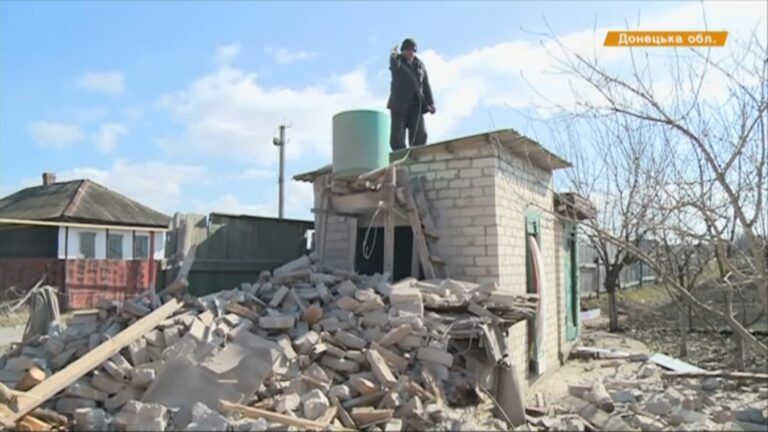 Боевики обстреляли Зайцево из Гиацинтов. Люди без света и газа