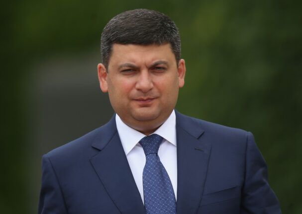 Шановний, а, може, не шановний? – Гройсман тролить Соболєва