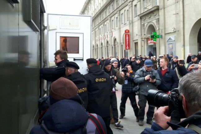 Протесты в Беларуси: силовики разогнали протестующих
