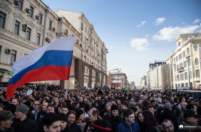Хуже, чем Путин. Прогноз Bloomberg о новой власти в России