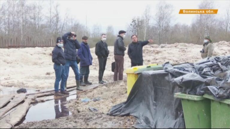 Гори мертвих тварин та сморід. Ветсанзавод труїть волинян