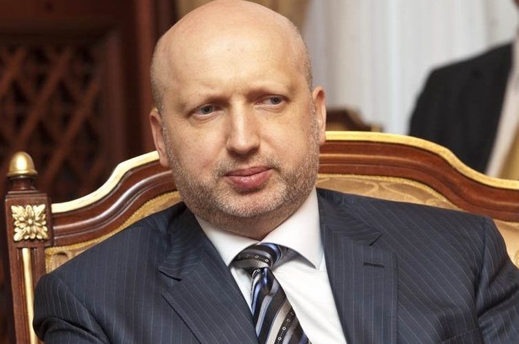 Турчинов попередив про воєнну загрозу та велику кількість військ Росії
