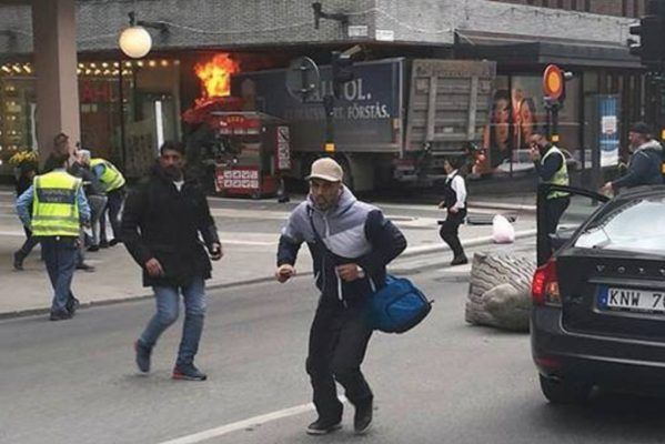 Теракт у Стокгольмі. Вантажівка в