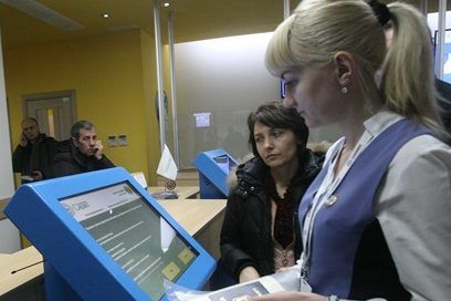Скільки закордонних паспортів українці отримають до кінця 2017