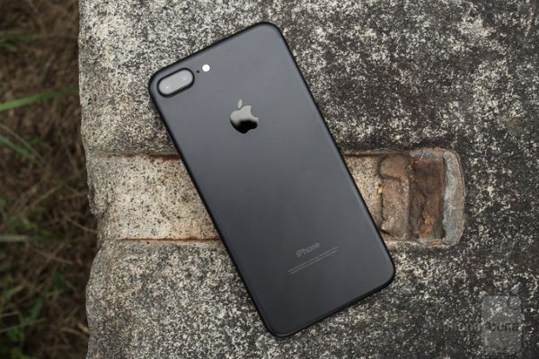 iPhone 7 Plus виявився швидшим за конкурентів