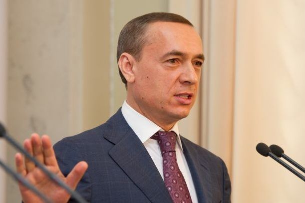 Мартиненка хочуть взяти на поруки