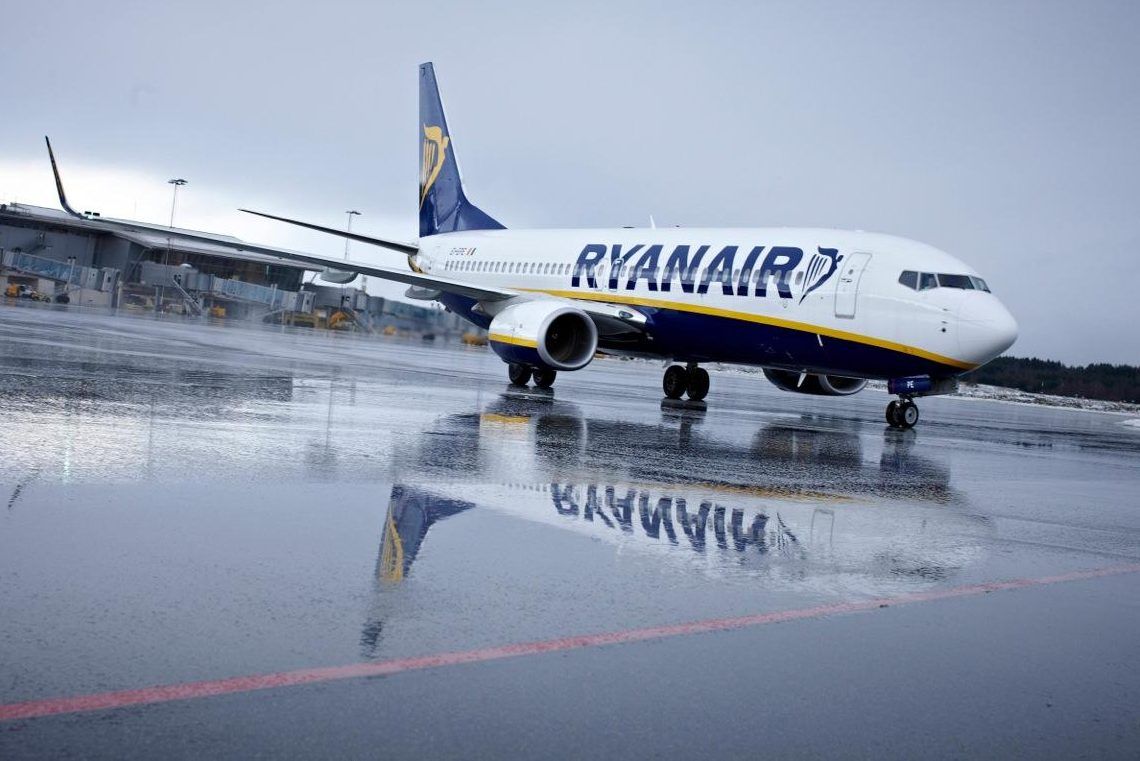 Діалог з лоукостером Ryanair призупинили