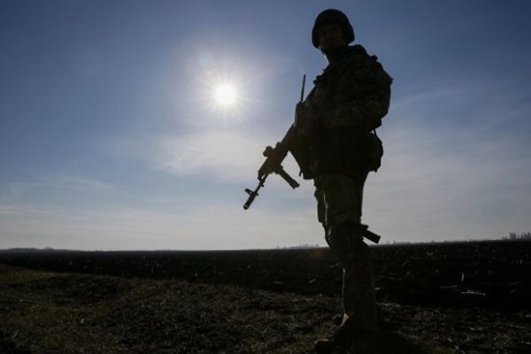 Бойовики обстрілюють позиції сил АТО: один військовий загинув, двоє поранені