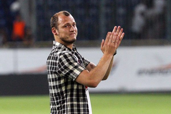 Не потрібен: тренер Бетіса виганяє Зозулю з клубу