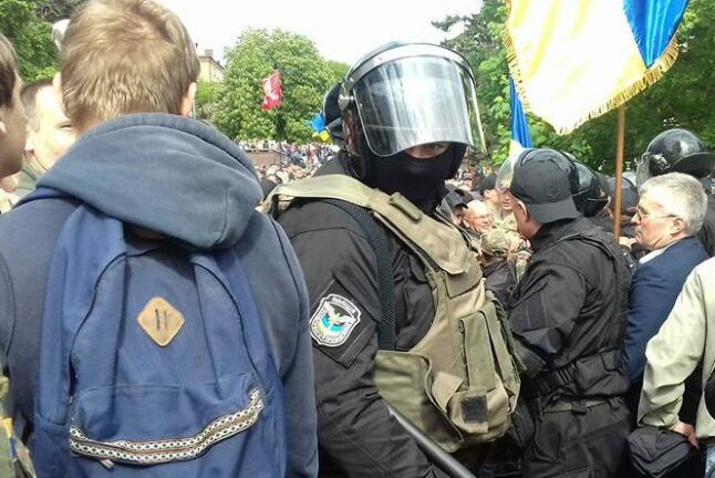 Столкновения в Днипре — 20 ветеранов АТО избиты дубинками