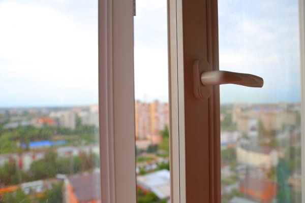 У Тернополі призовник випригнув з вікна п