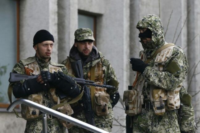 Бойовики “Л/ДНР” масово тікають зі служби разом зі зброєю