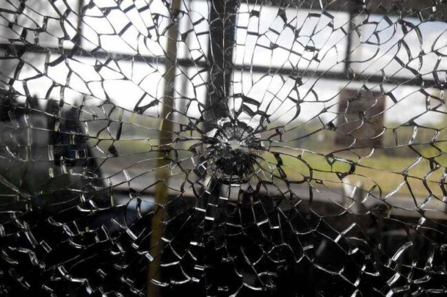У Харкові обстріляли тролейбус із пасажирами
