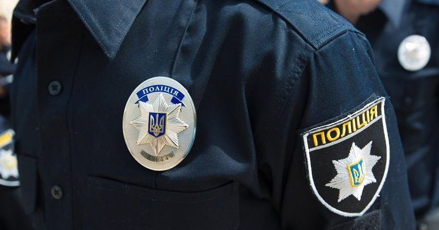 В Ужгороде патрульные спасли девушку от трех насильников
