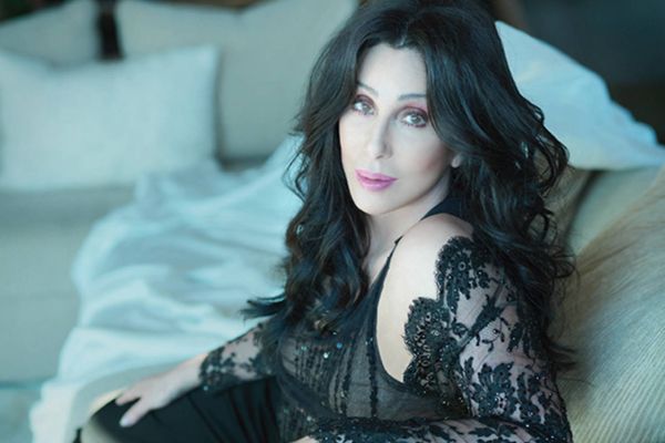 Певица Шер удивила всех своими формами на премии Billboard Music Awards