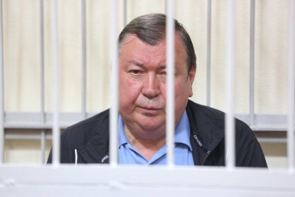 Спецоперация против налоговиков Януковича: первый вышел под залог