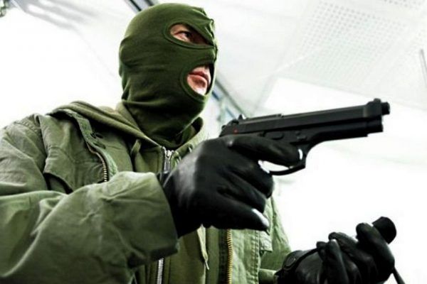 В Киеве со стрельбой ограбили банк