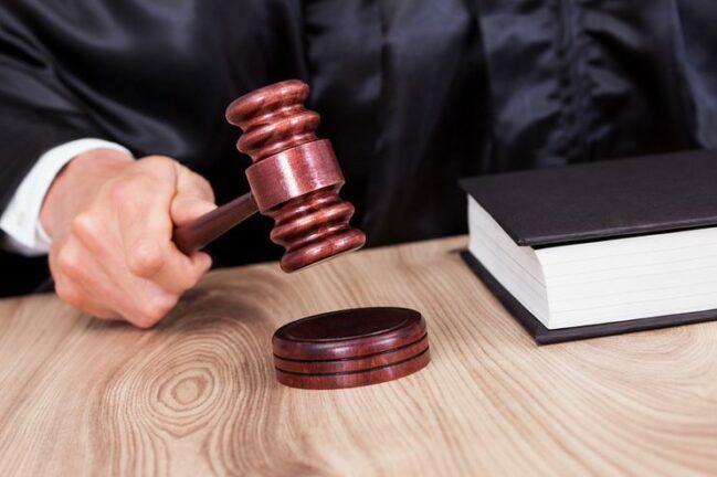 Лондонский суд отложил решение по кредиту, выданного Россией Януковичу