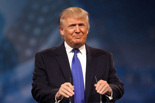 Трамп на G7 отказался идти пешком 600 метров как другие президенты