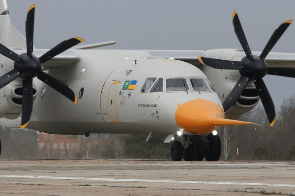 Авіашоу Ле Бурже 2017: Україна представляє надпотужний вантажний Ан-132Д