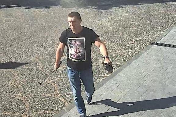 В Одесі двоє боксерів побили перехожих прутами і тротуарною плиткою Бійка в Одесі