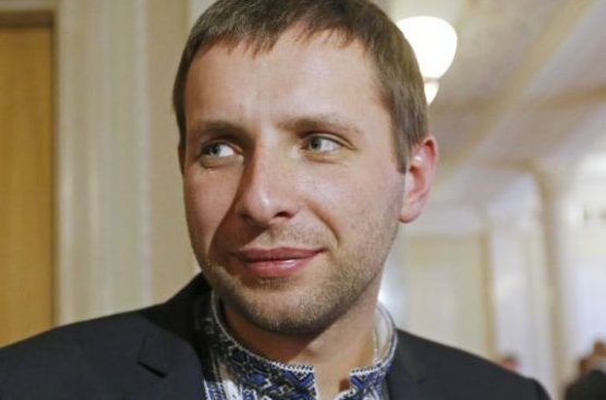Парасюк прийшов у Раду в сандалях