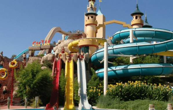 В аквапарку Туреччини п’ятьох людей вбило струмом