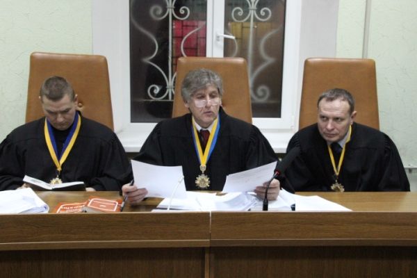 Мукачевские стрелки вышли на свободу по закону Савченко