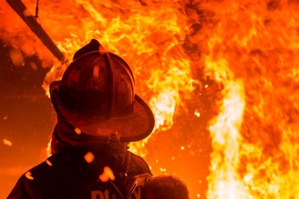 У Харкові в пожежі загинуло немовля, ще двоє дітей госпіталізовані Пожежа
