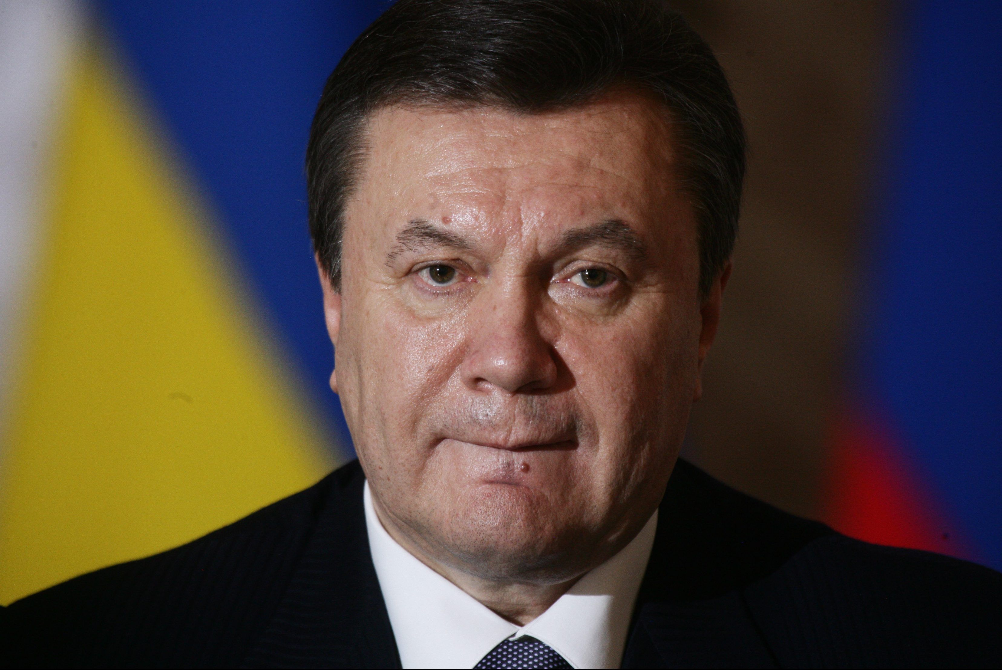 Давления не было. Янукович сам попросил Путина ввести войска в Украину Віктор Янукович