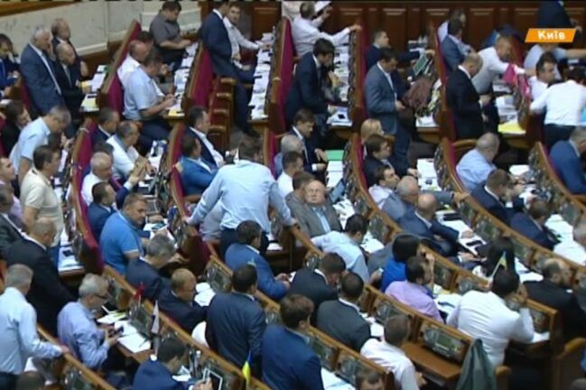 Ключевые решения ВР: куда потратят деньги Януковича и когда повысят пенсии
