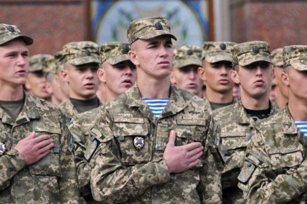 Осінній призов 2017: Кабмін збільшив число строковиків Призовники
