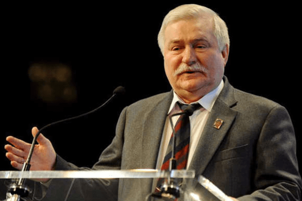 Лех Валенса підтримав протести у Польщі Лех Валенса