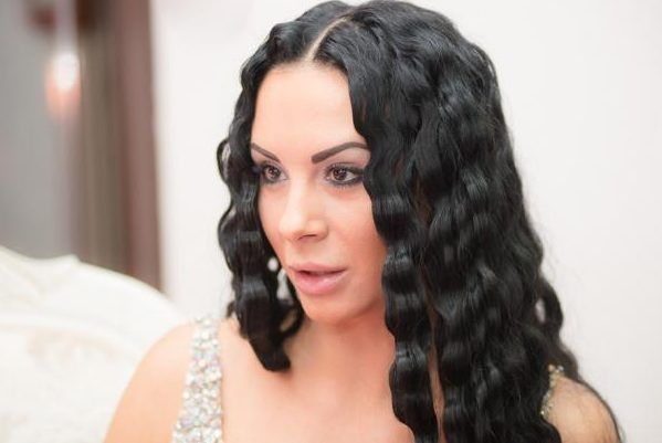 Найкрасивіша поліцейська Києва показала фігуру у рожевому комбінезоні милевич