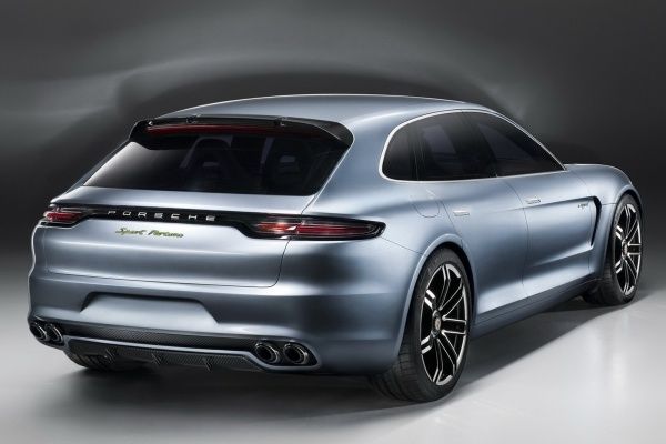 Перший в історії сімейний універсал Porsche