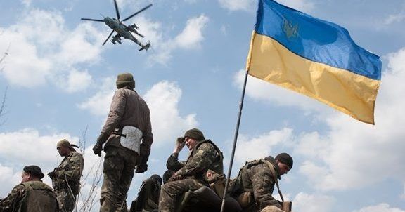 Українська армія переходить на автоматизовану систему Українські військові