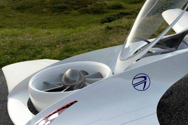 Назад у майбутнє: в США створюють літаючий DeLorean
