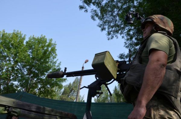 Ситуація в зоні АТО: поранено двох українських бійців