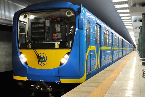 Кличко сказал, когда построят метро на Троещину