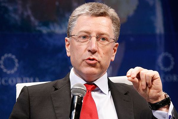Не верю: Волкер о выводе войск РФ c Донбасса