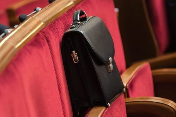 У Раді підскочили ціни: в новому меню котлета по-київськи в 2 рази дорожче