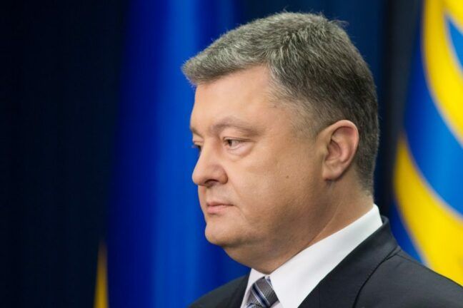 Порошенко: Хто буде красти в армії – руки повідрубую